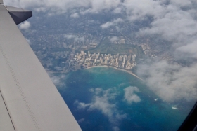Pilvede vahelt paistab Waikiki :)
