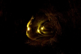 Laavatunnel seestpoolt: http://en.wikipedia.org/wiki/Lava_tube