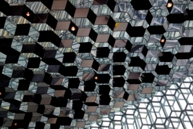 Harpa kontserdimaja. Peeglid, klaasid ja sisekaemus