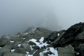Bergstation Eggishorn (2869 m). Tõus Eggishorn'ile. Kaks minutit varem oli vaade täiesti selge.