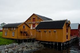 Pomooride muuseum Vardøs. Tähelepanelikumale vaatajale ka veidi lindude pesakunsti. http://en.wikipedia.org/wiki/Pomors