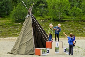 Utsjoki. Poiste mängud