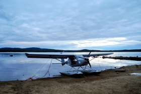 Inari järve ääres öösel kell 1