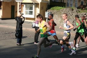 Poolmaratoni liidergrupp